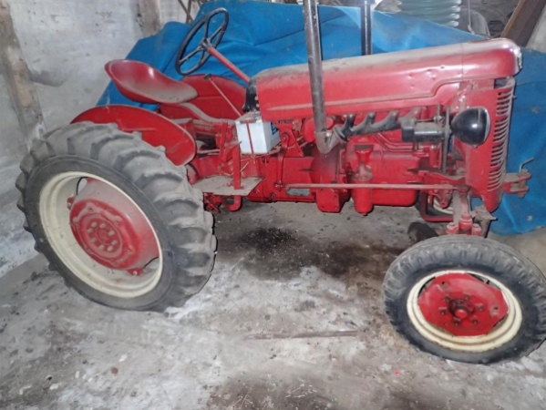 Veterantraktor, International Farmall diesel Veterantraktor, International Farmall diesel